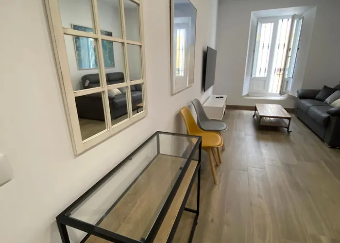 Del Mar Y De - Apartmentos En Pleno Centro Apartman