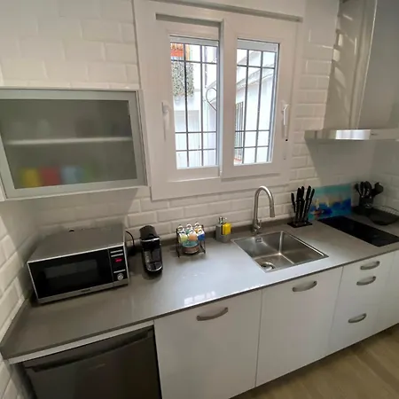 Del Mar Y De - Apartmentos En Pleno Centro 아파트 *